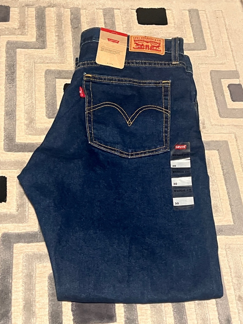 Levi's Women’s Dark Blue Jeans - Classic Fit